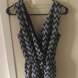 Low cut geometrical romper